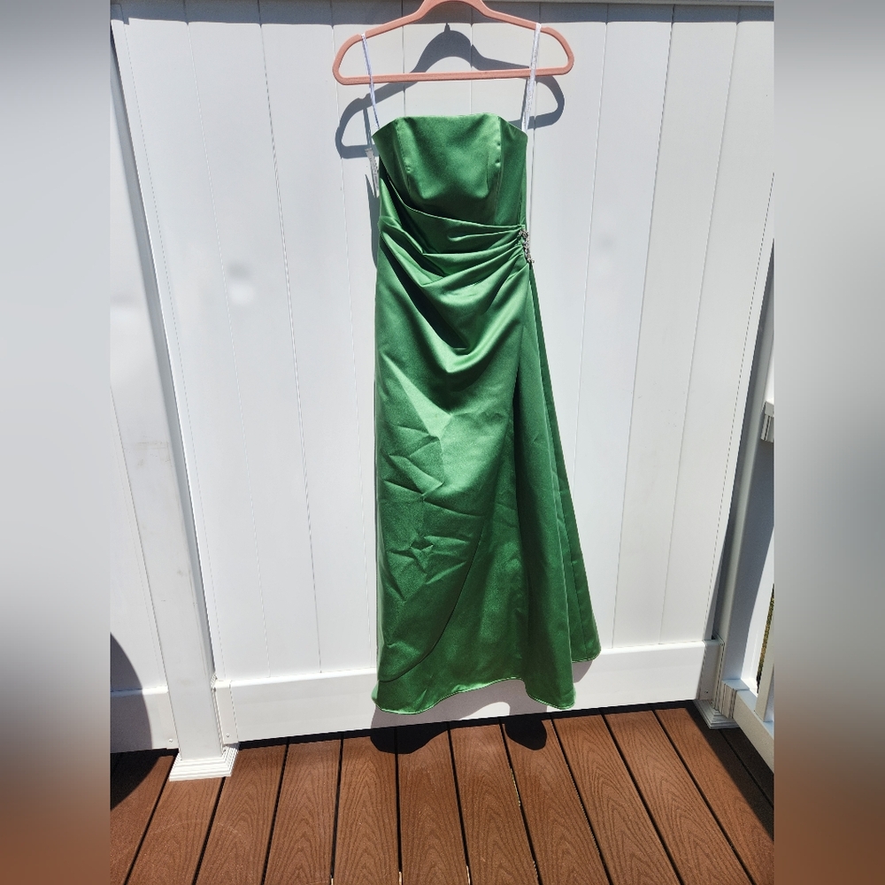 Vintage Green David's Bridal Prom/Bridesmaid Dress | Size 2 | NWT